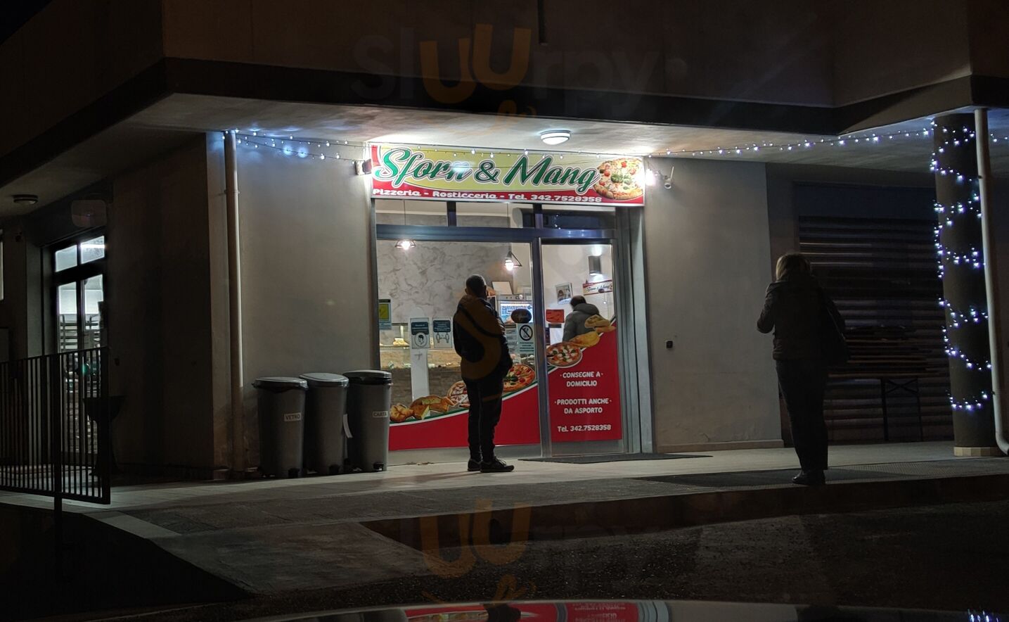 Foto 5 di Sforn E Mang Pizzeria E Rosticceria