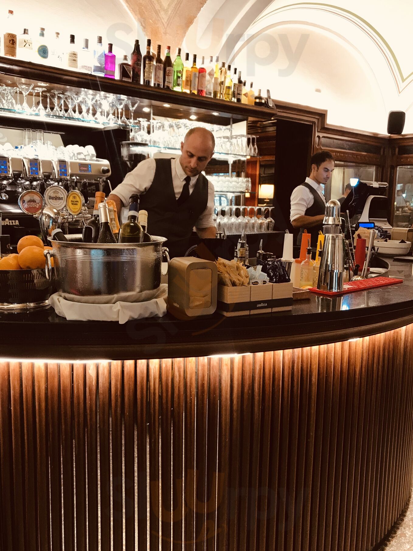 Foto 9 di Caffè Roma Bistrot - Fossano