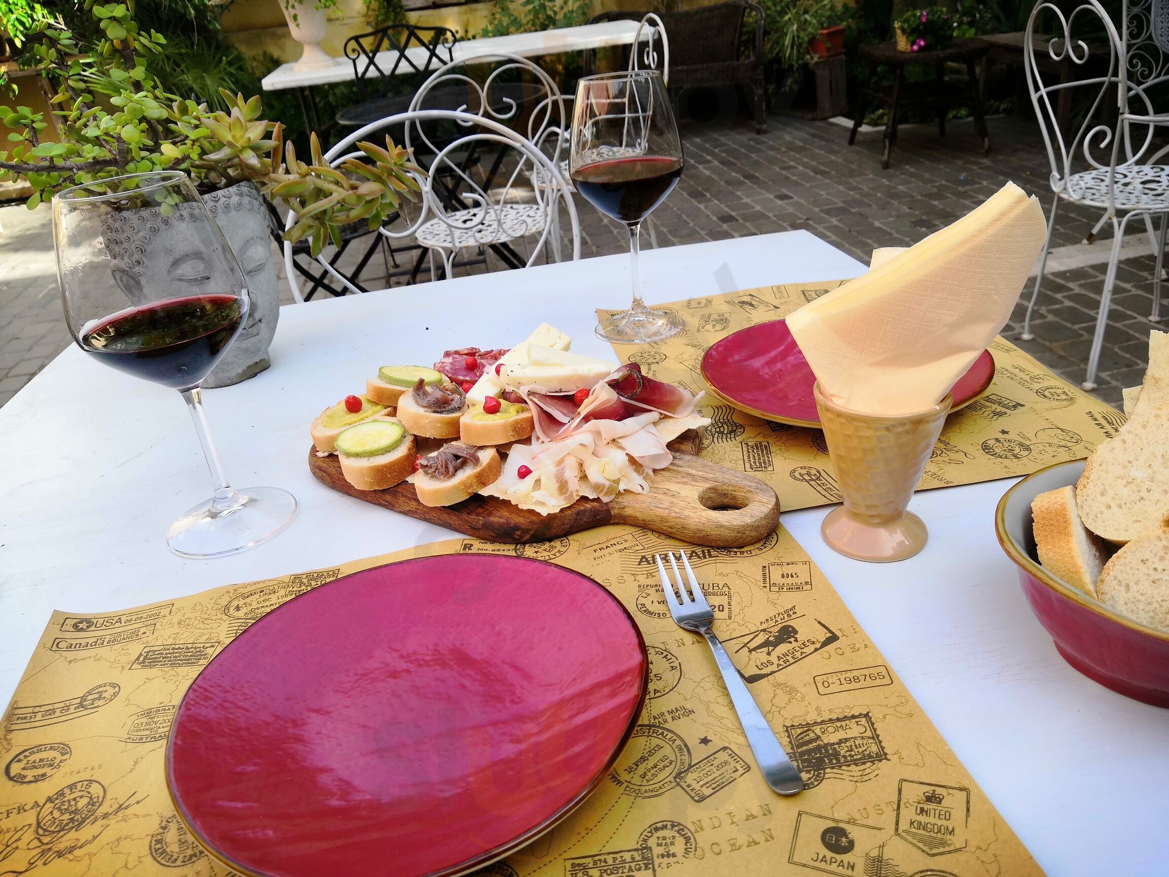 Foto 10 di The Old Tipsy - Quartu Sant'Elena 