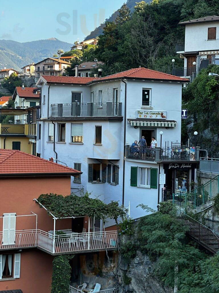 Foto di Bar La Cascata - 8/9