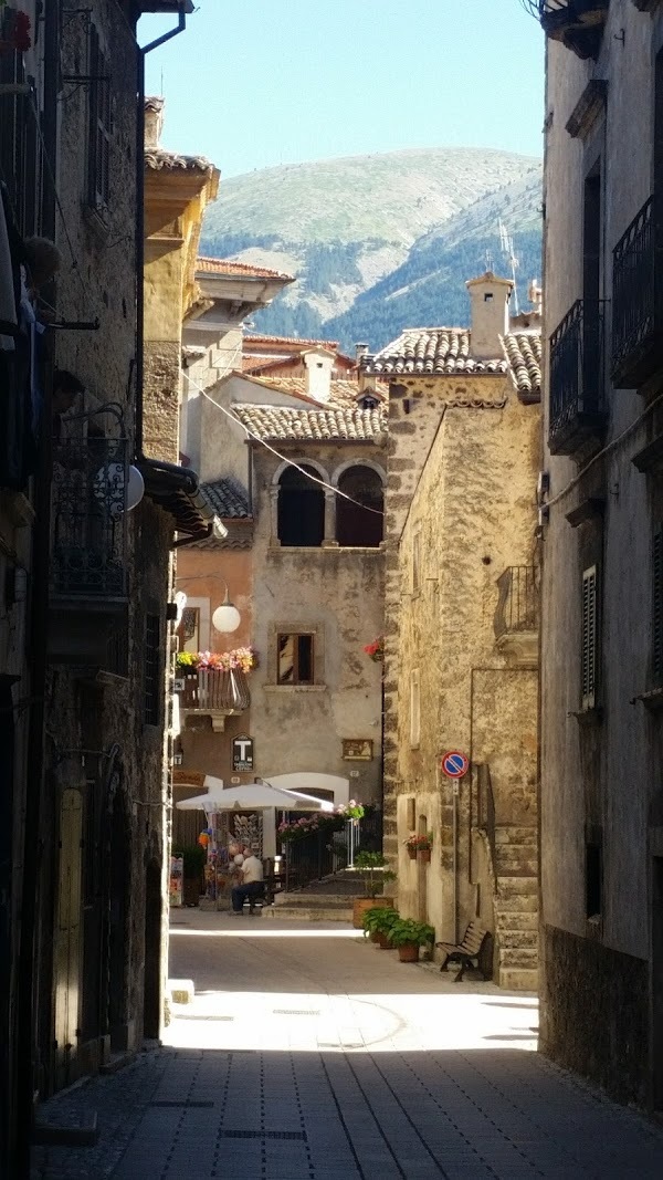 Biscotteria Artigianale Di Liliana Rosati, Scanno