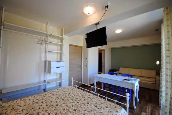 Foto di Colline Verdi - 7/10