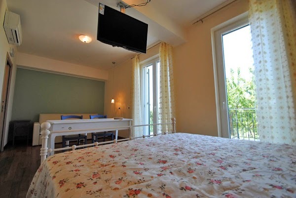 Foto di Colline Verdi - 6/10