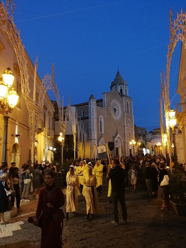 Caldo & Freddo, Lucera