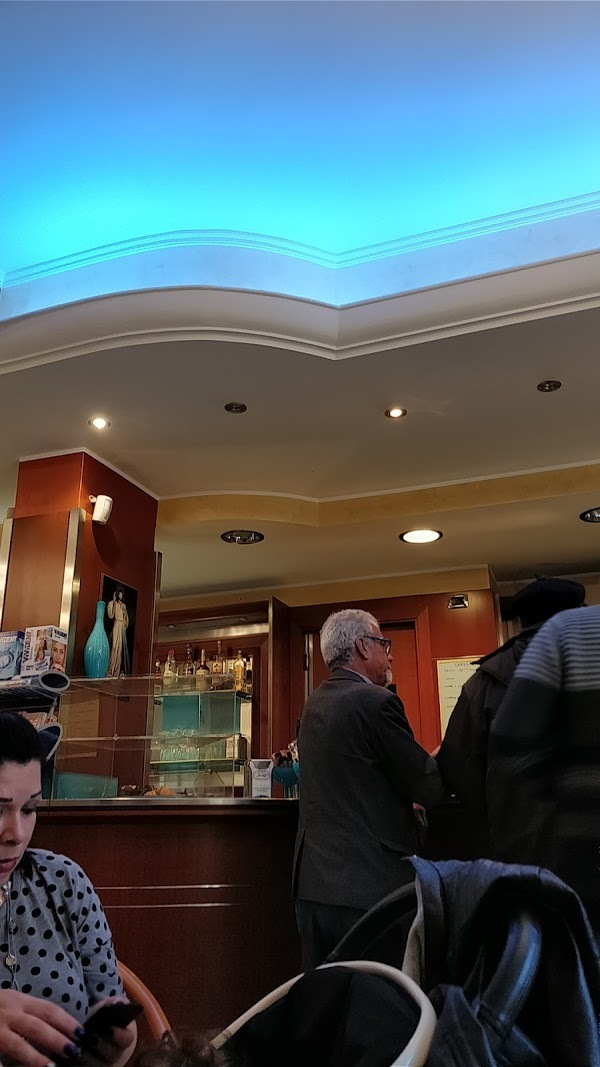 Foto di Bar Jolly - 8/10