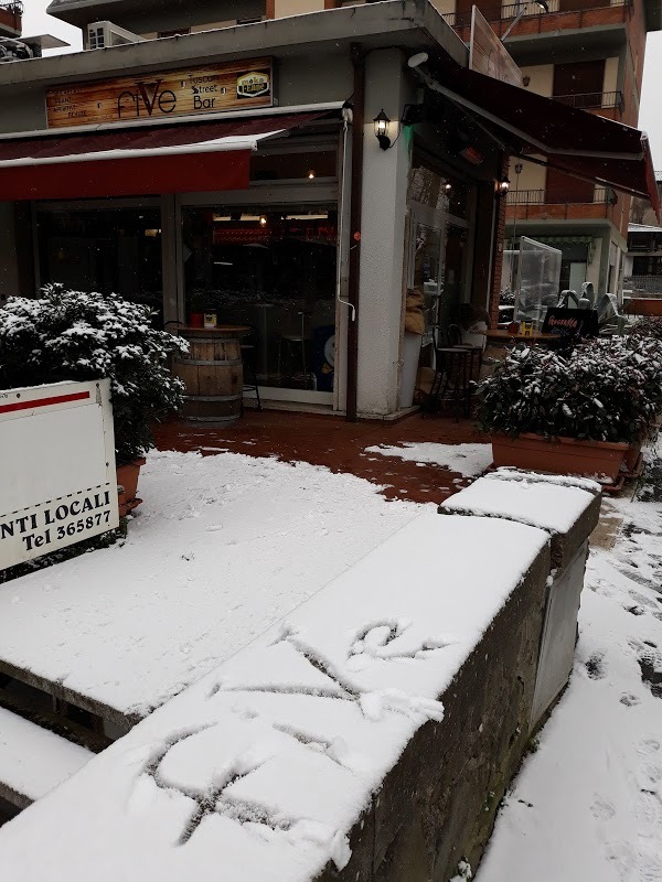 Five Tuscan Street Bar, Pistoia