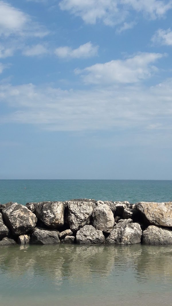 La Meta Beach, Fano