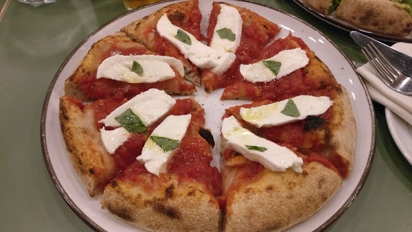 Foto di Pizzeria Isola - 10/10