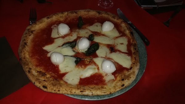 Pizzeria Da Attilio Albachiara, Acerra