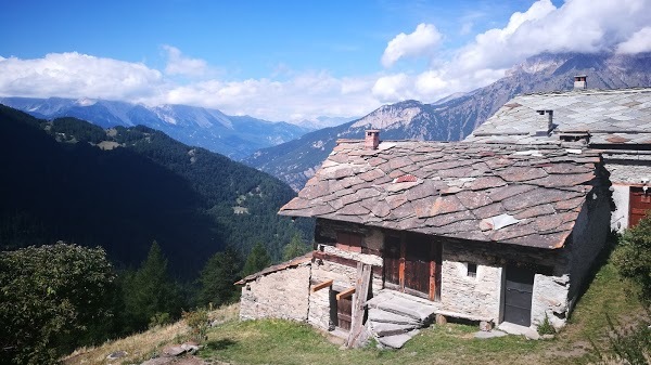 Foto di Rifugio Alpino Daniele Arlaud - 8/10