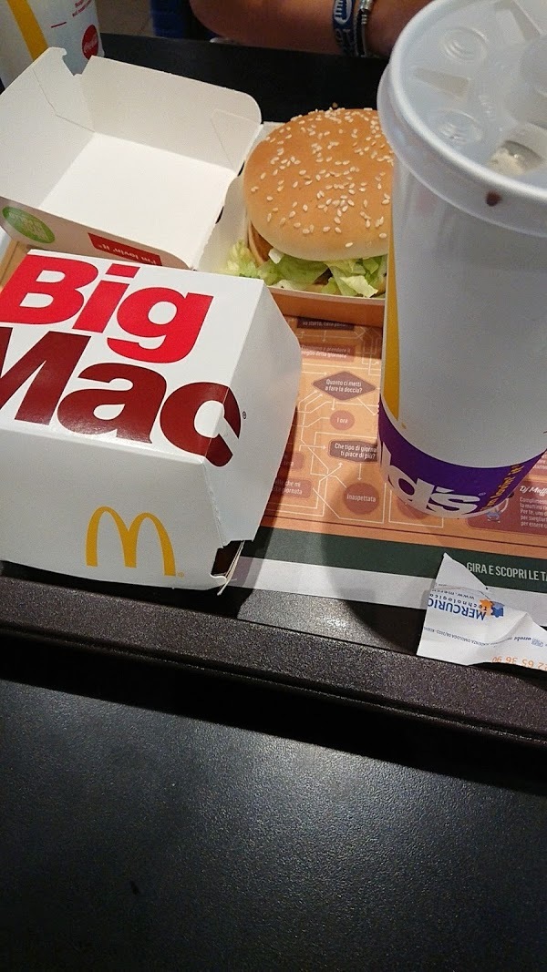 Foto di Mcdonald's -  Terminal A - 6/10