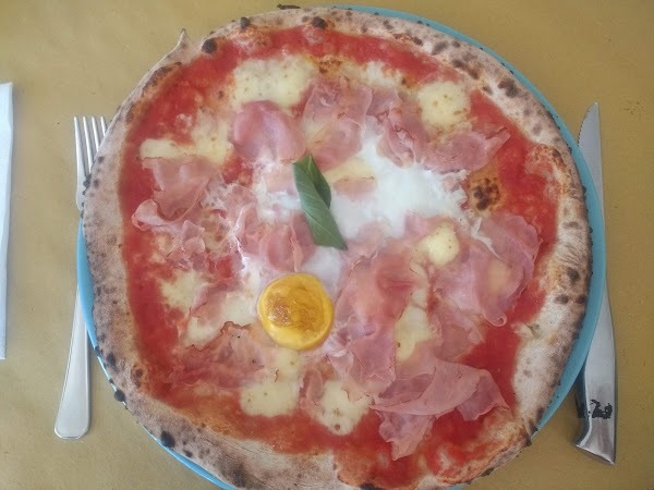 Pizzeria La Playa, Leini