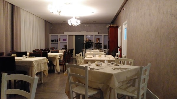 Ristorante Pizzeria La Grolla Sanluri, Sanluri