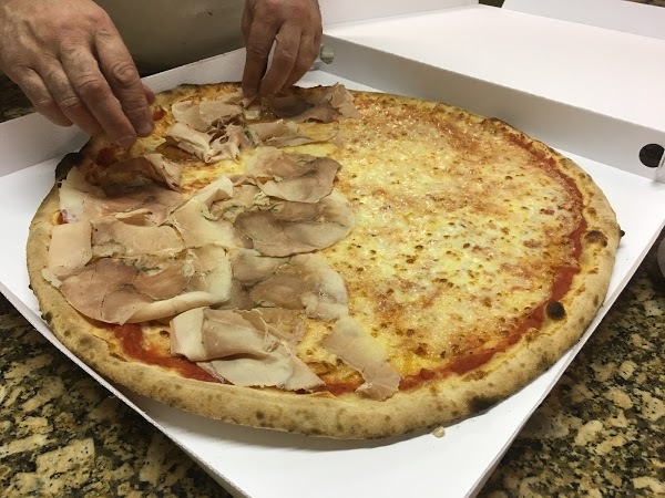 Planet Pizza Di Petrucci Luigi, Bassano Del Grappa