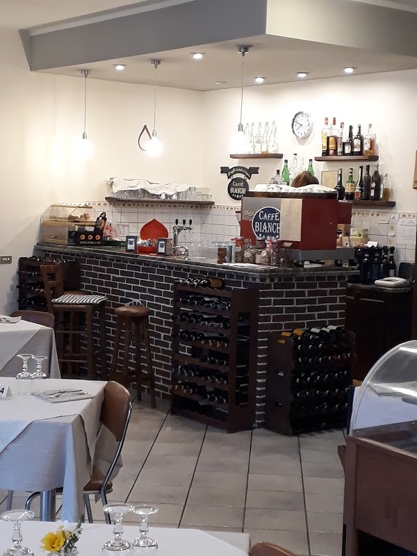 Trattoria London, Mondovi