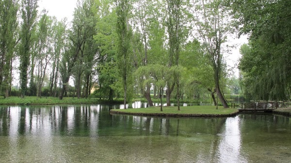 Foto di Fonti Del Clitunno - 7/10