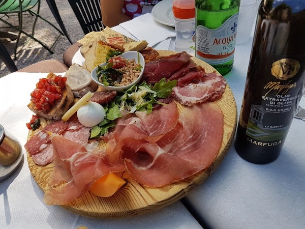 Foto di Fonti Del Clitunno - 6/10