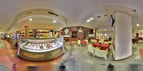 Fernando's Cafe, Viterbo