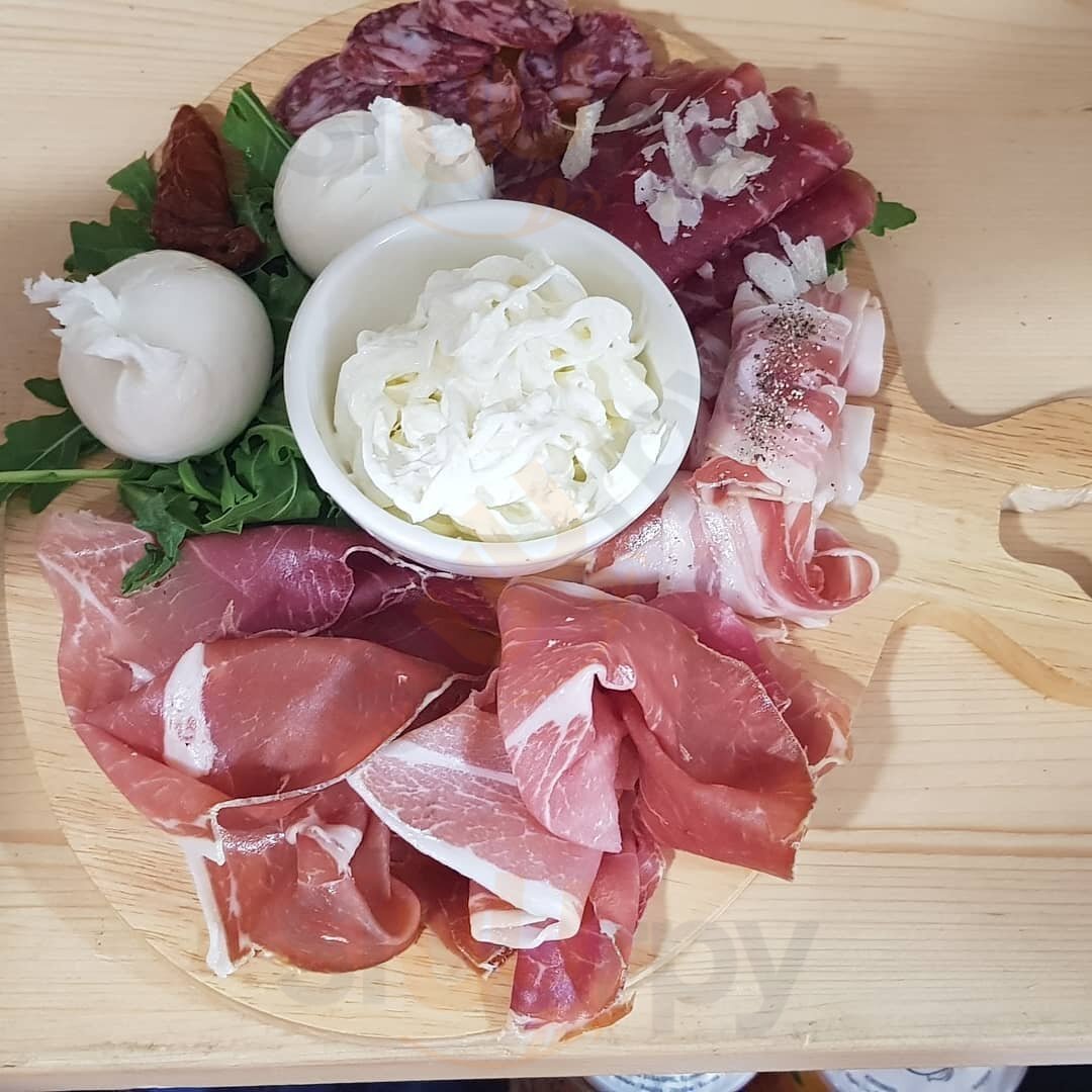 Foto di La Tana Del Salumiere - 9/10