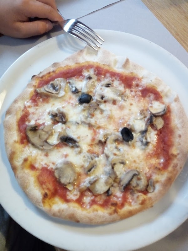 Pizzeria Comparsa, Baselga di Pinè