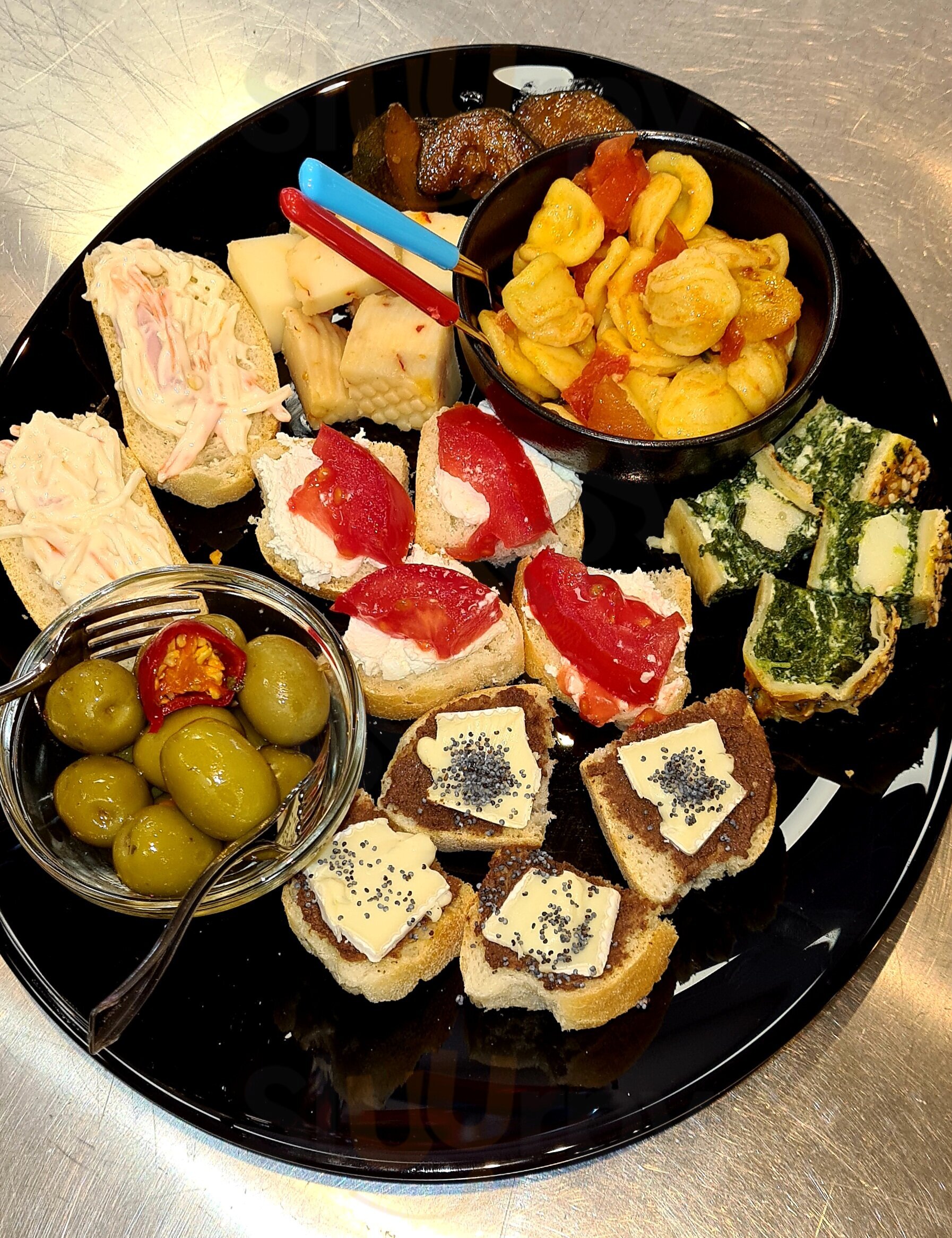 Foto di Enicafe Di Camelia - 6/10