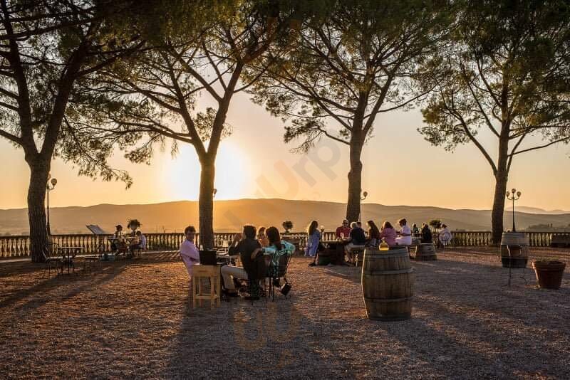 Terrazza Moris, Massa Marittima