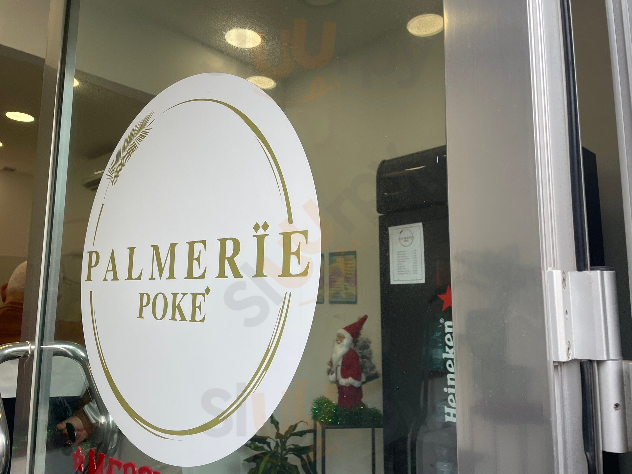 Palmerïe Poké, Lido di Ostia