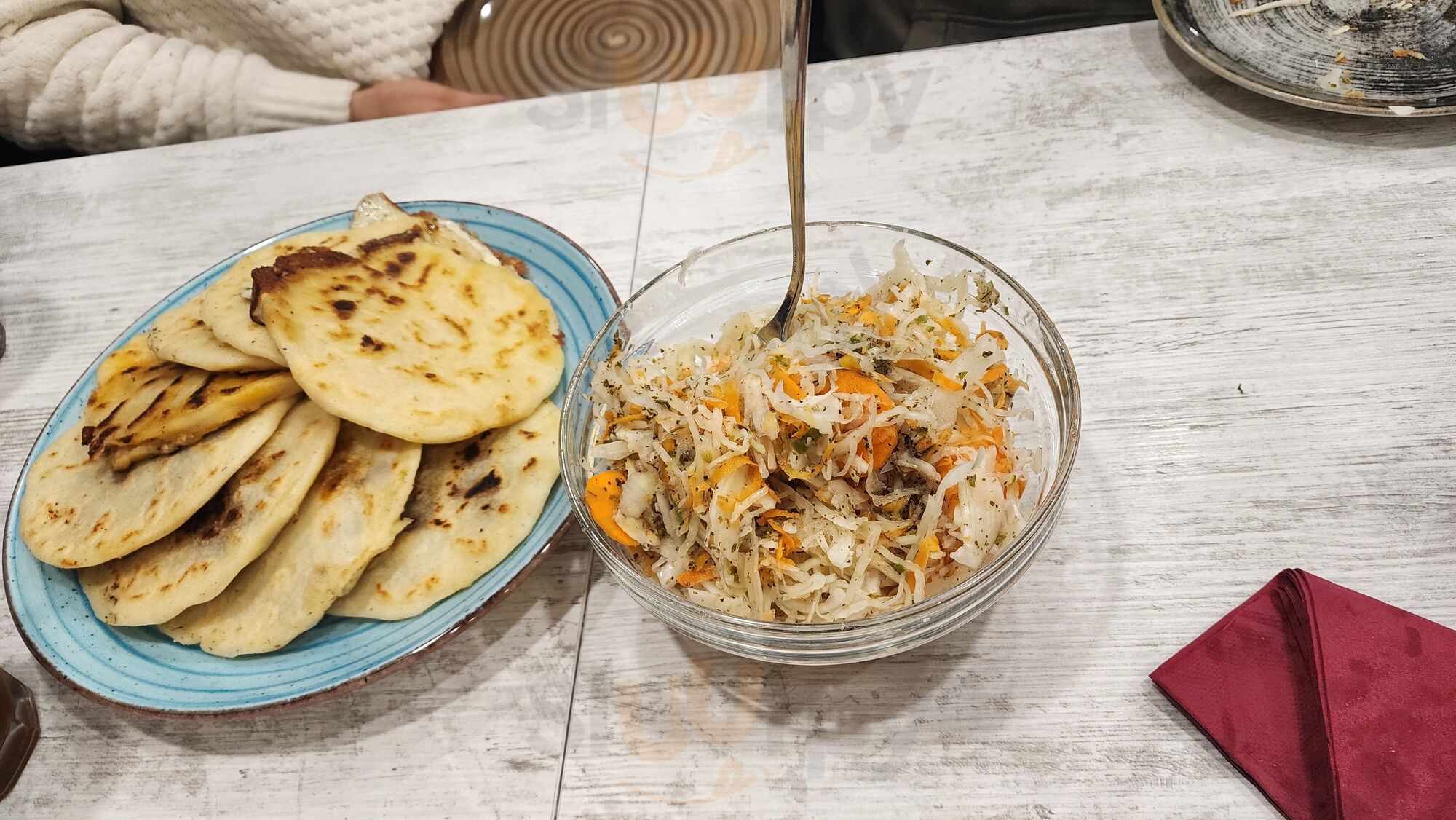 Foto 6 di Pupuseria Karina 100% Salvadoreña - Milano