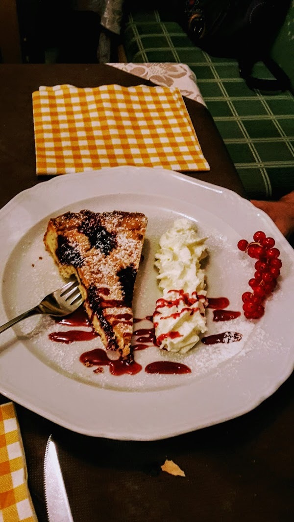 Pizzeria La Grotta, Vigo di Fassa