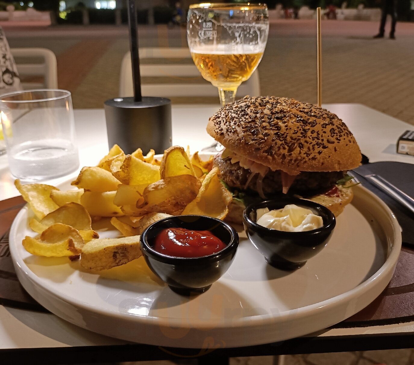 Royal Burgery, Pontedera