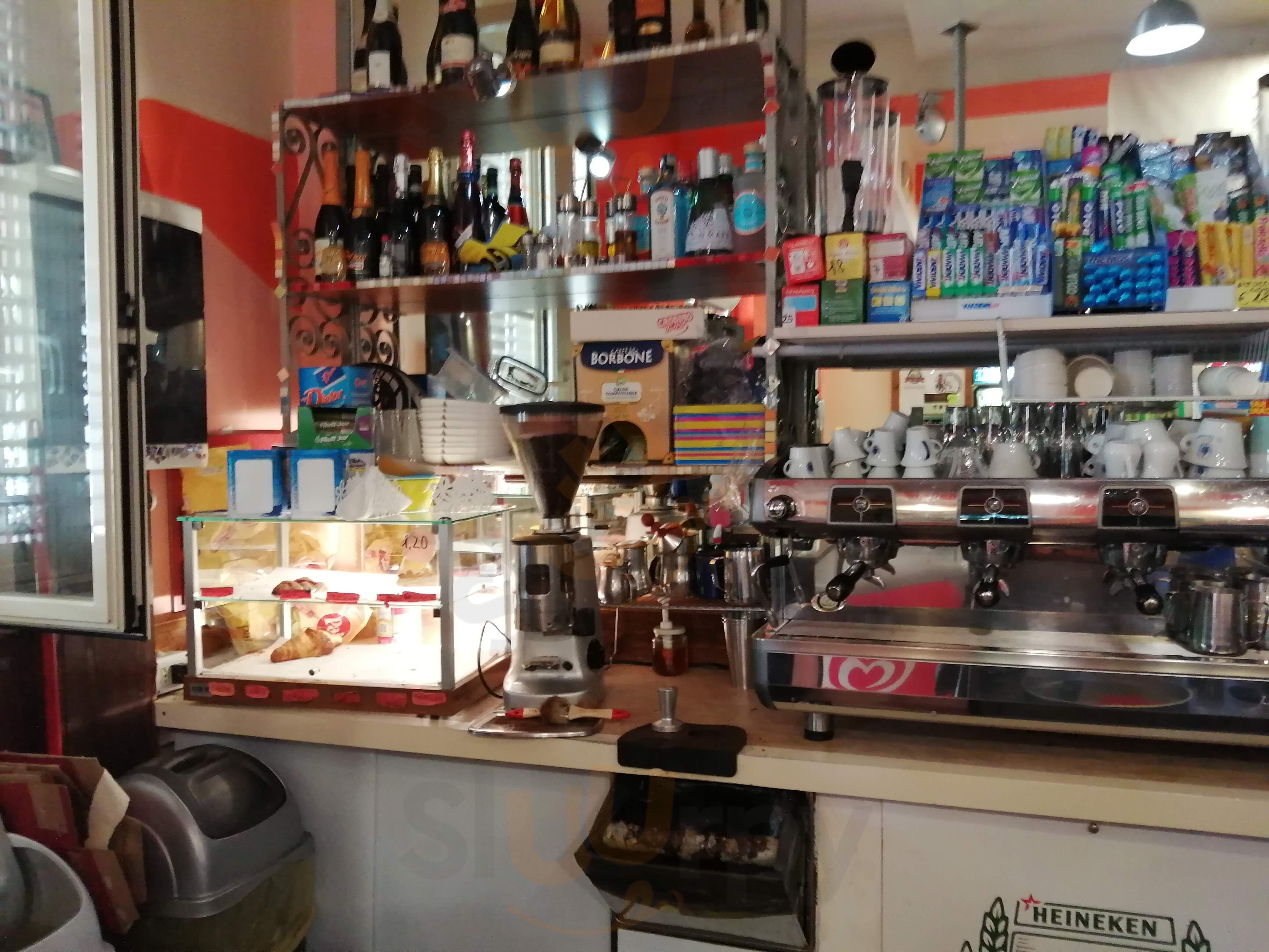 Foto di Bar Ru Maccature Di Bindar Ionut - 6/8