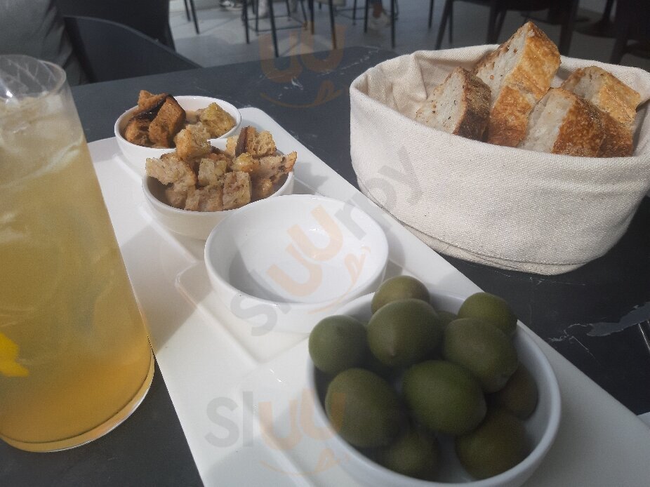 Foto di Yolo Restaurant - 6/10