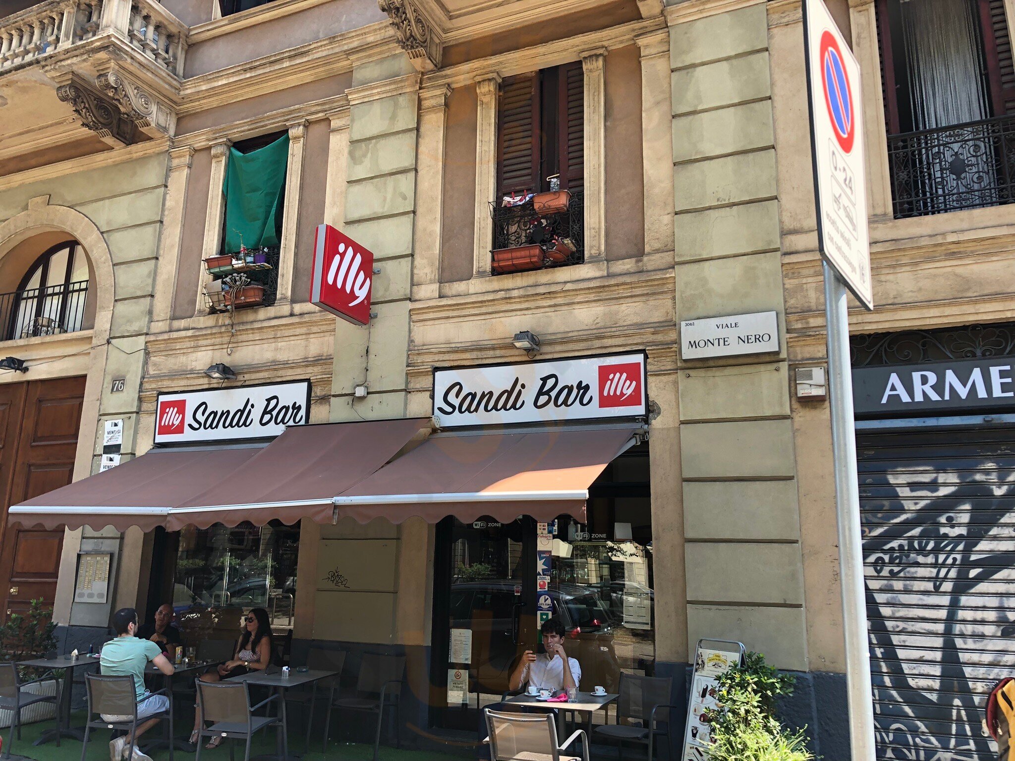 Caffè Napoli, Milano