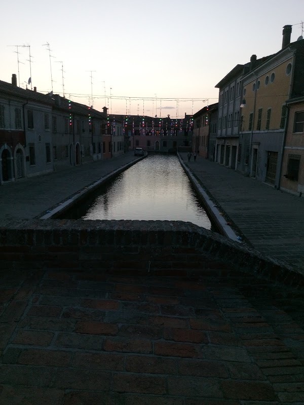 Snack Time, Comacchio