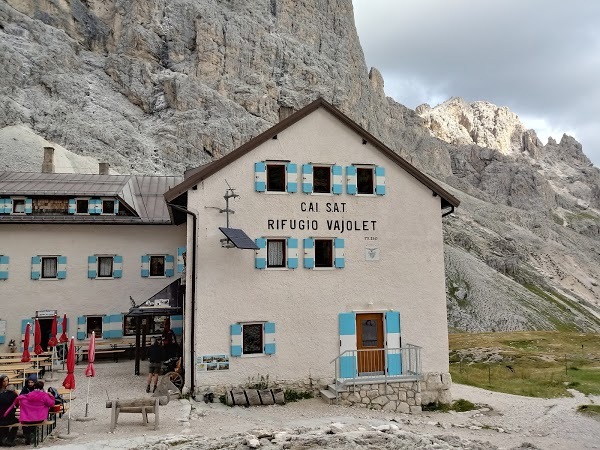 Rifugio Re Alberto, Pozza di Fassa