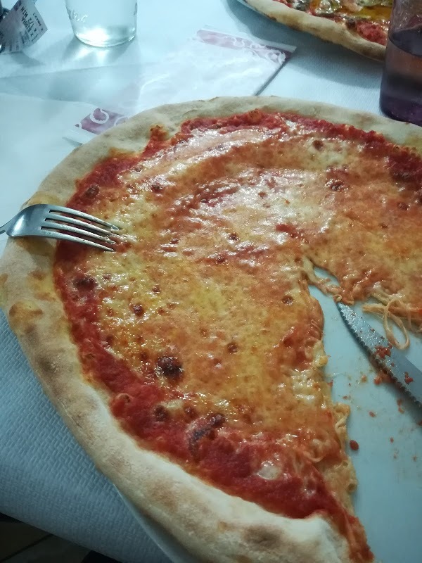 Pizzeria Spaghetteria Moderna, Arco