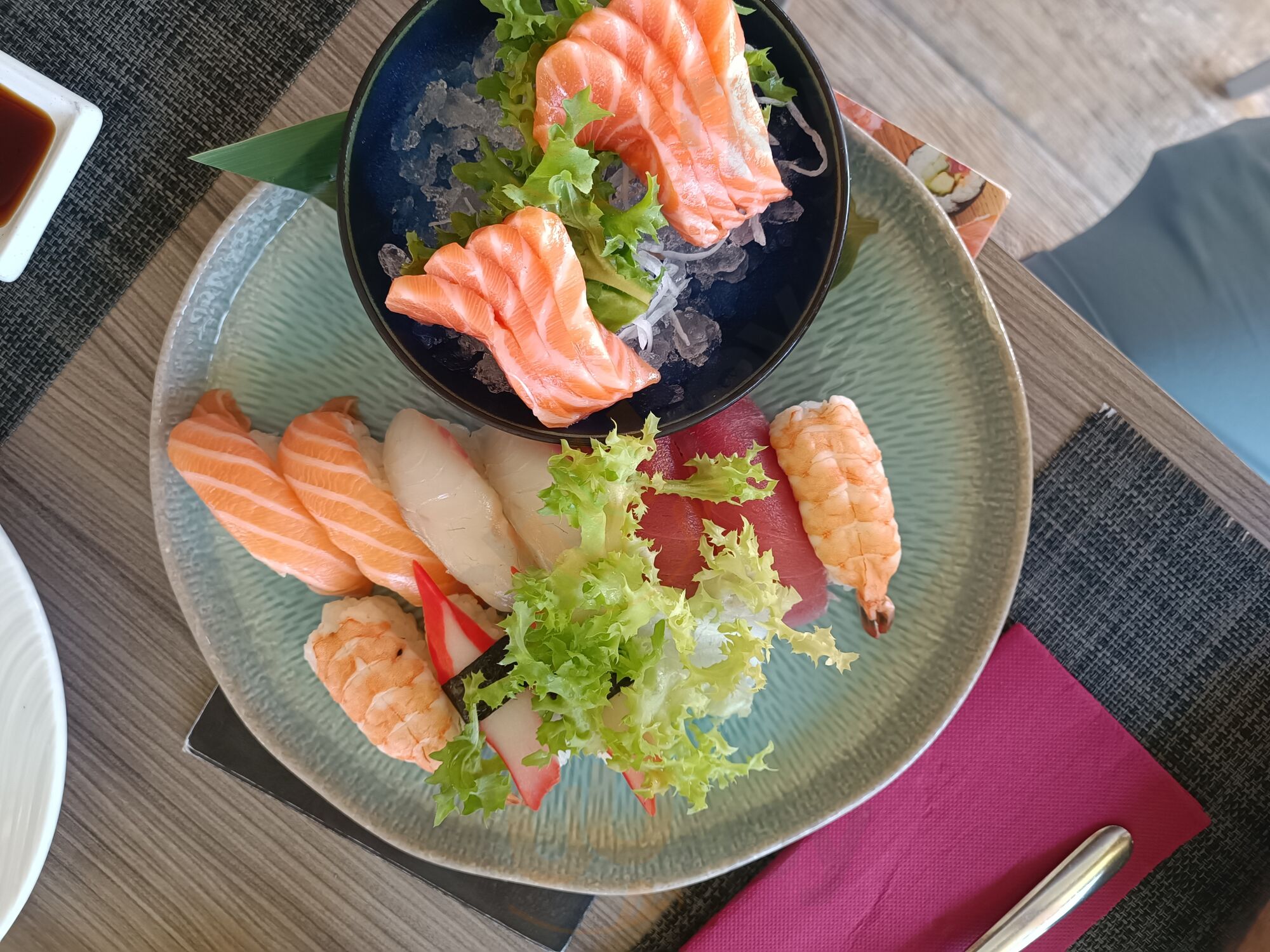 Kashima Sushi, Atena Lucana