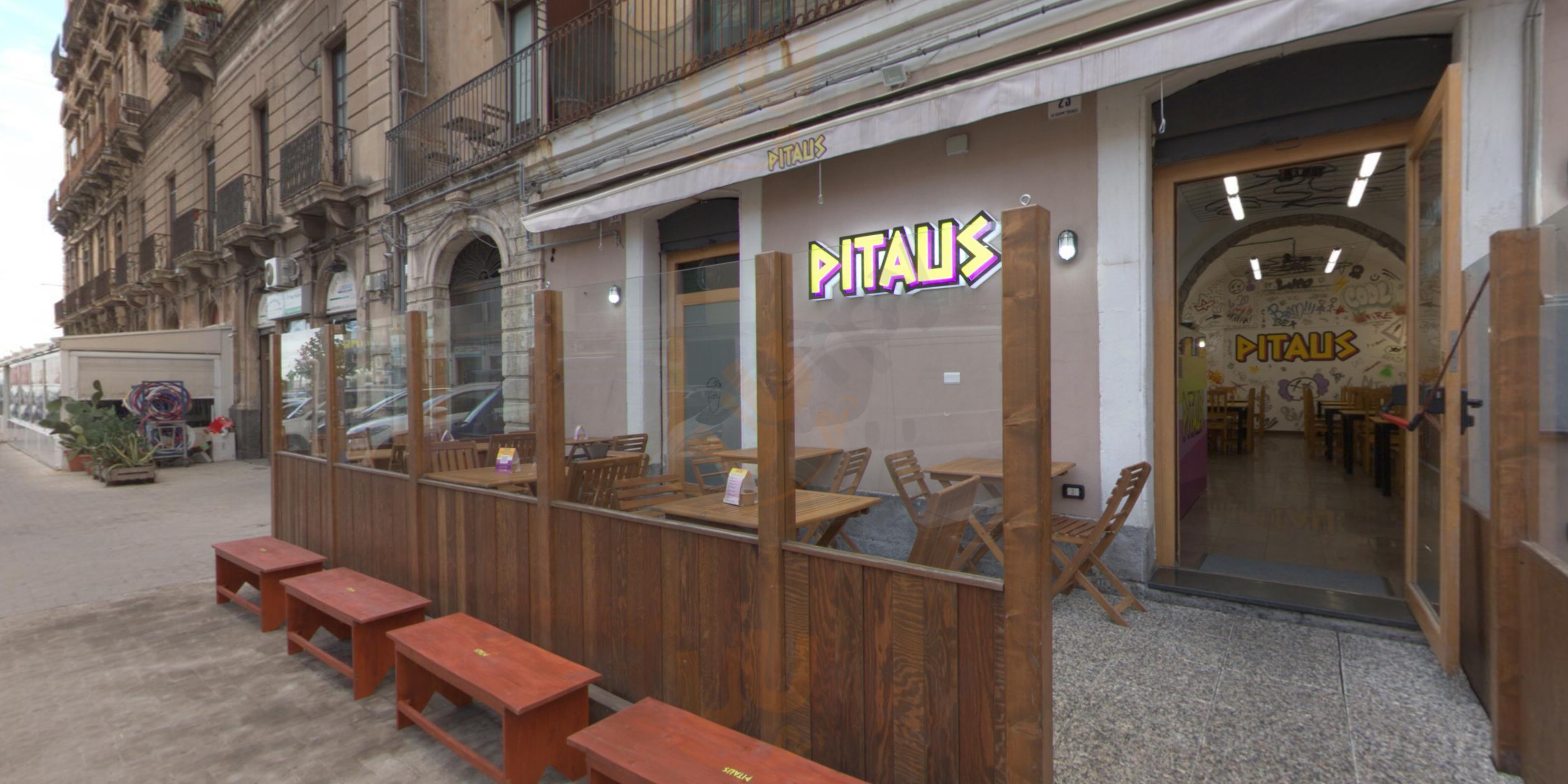 Pitaus, Catania