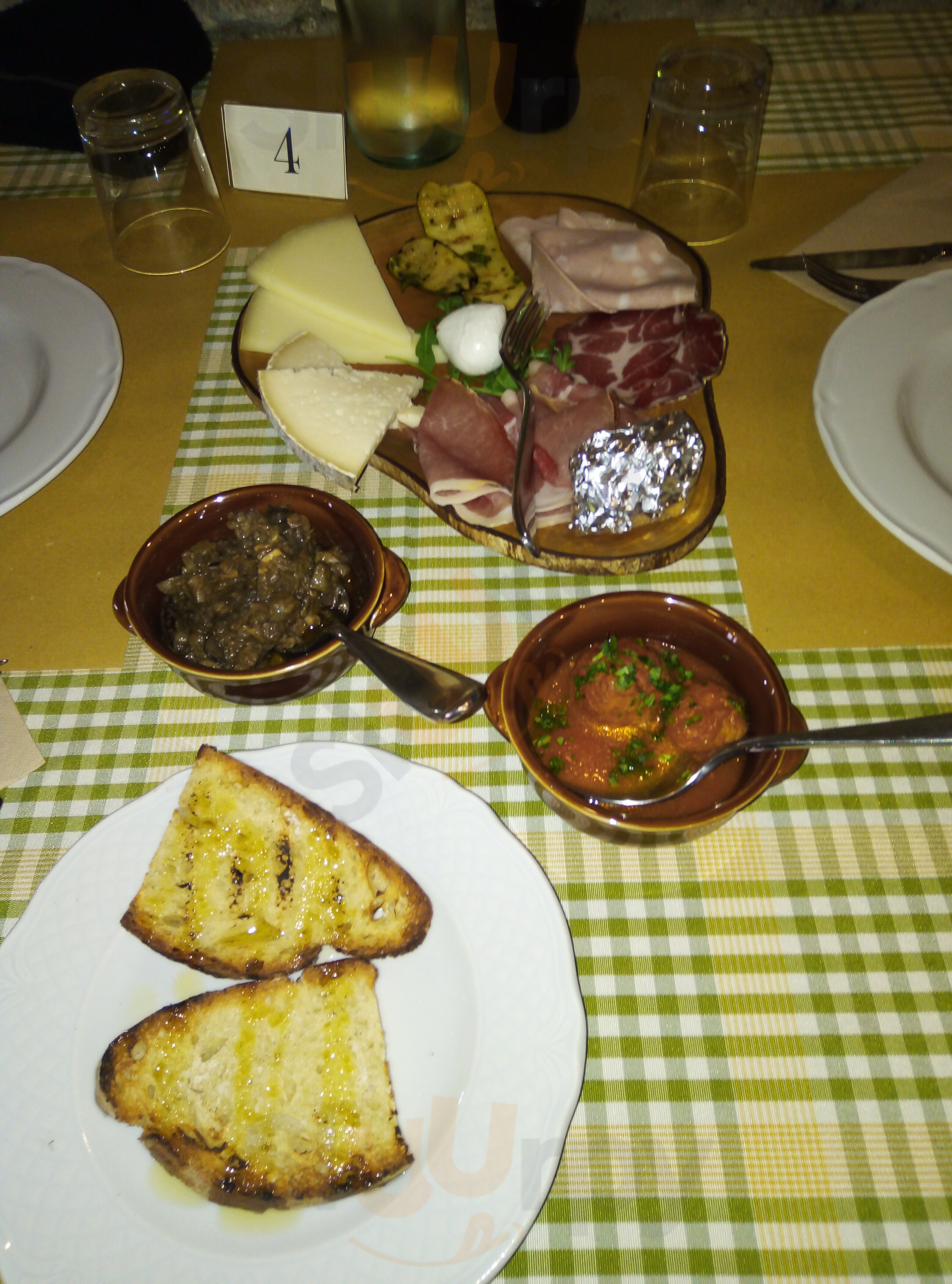 Foto di Taverna Velino - 10/10