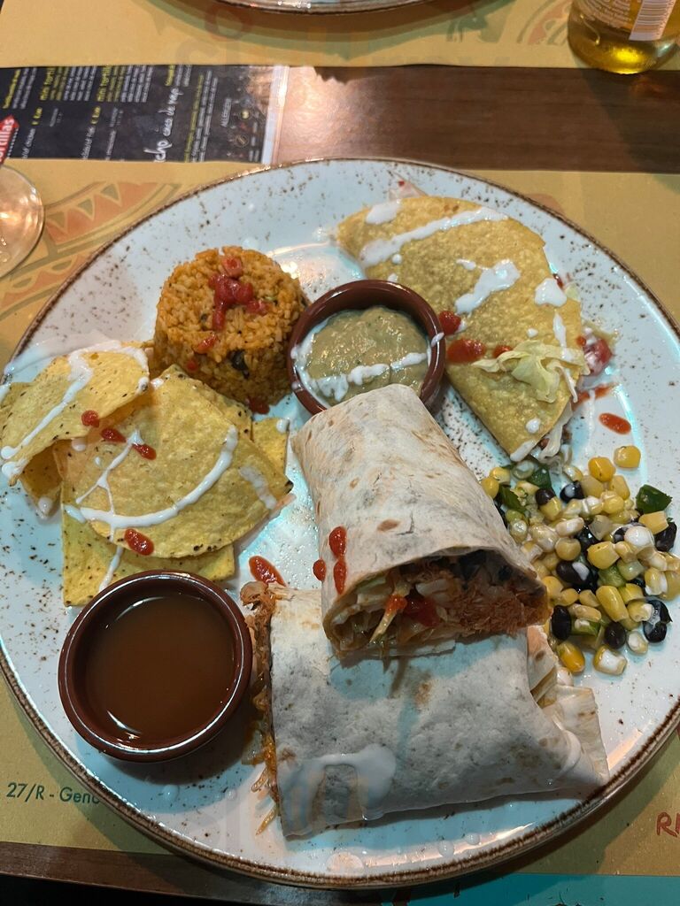 Foto di Cinco De Mayo Food & Drink - 7/10
