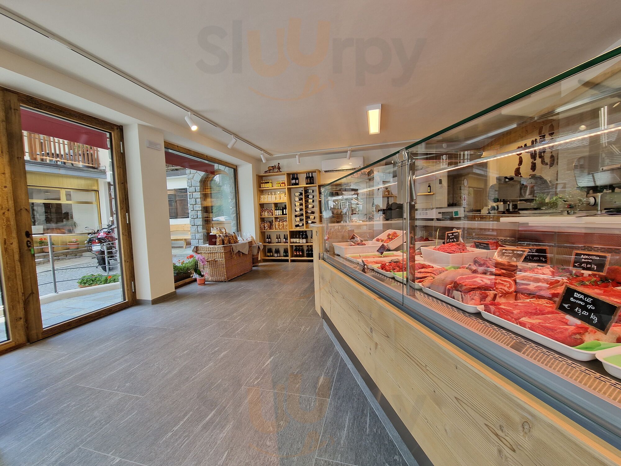 Foto 4 di Rotes Kalb