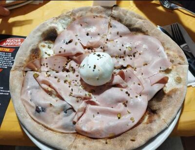 I Sapori Pizzeria, Noha