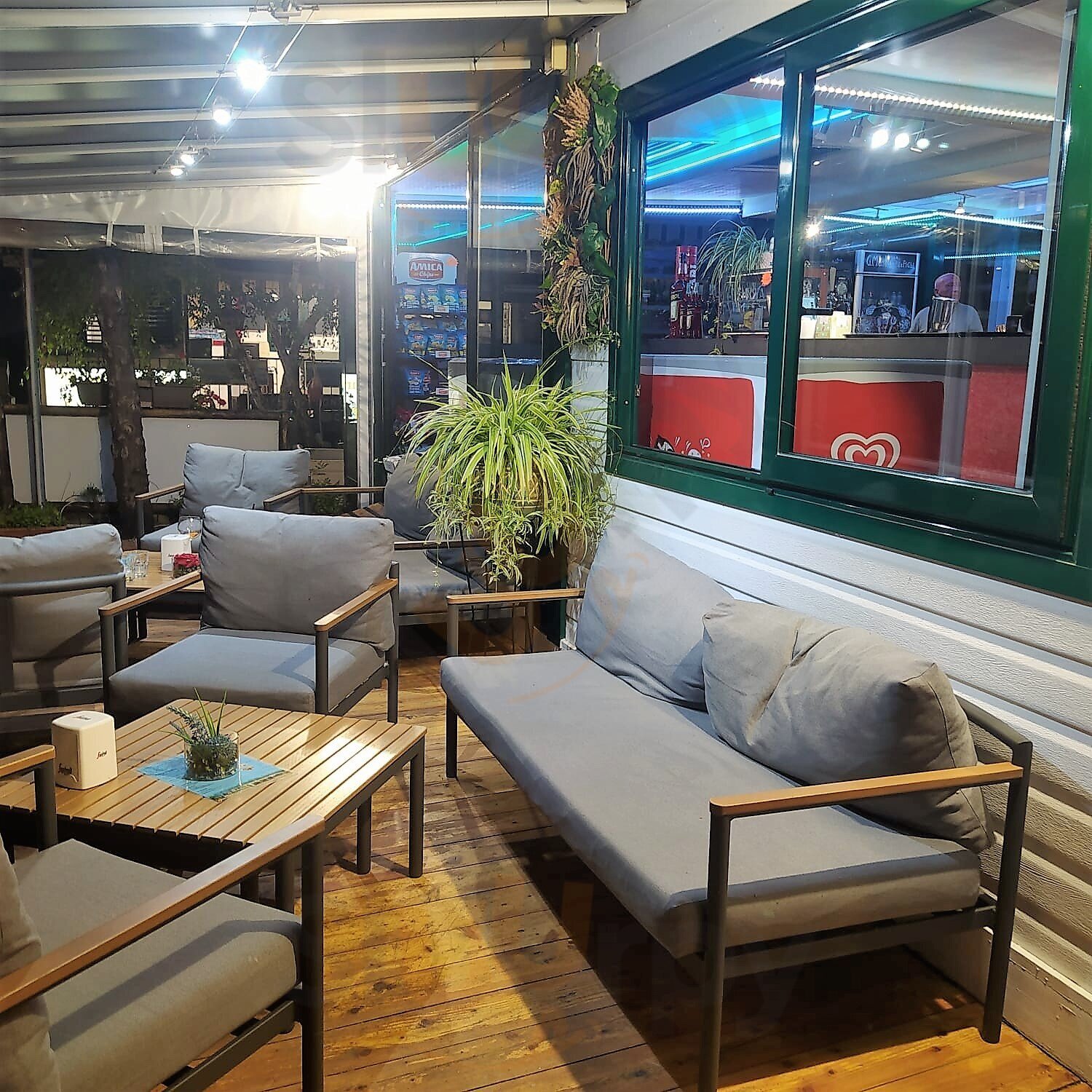 Foto di Bar Maderno - 6/10