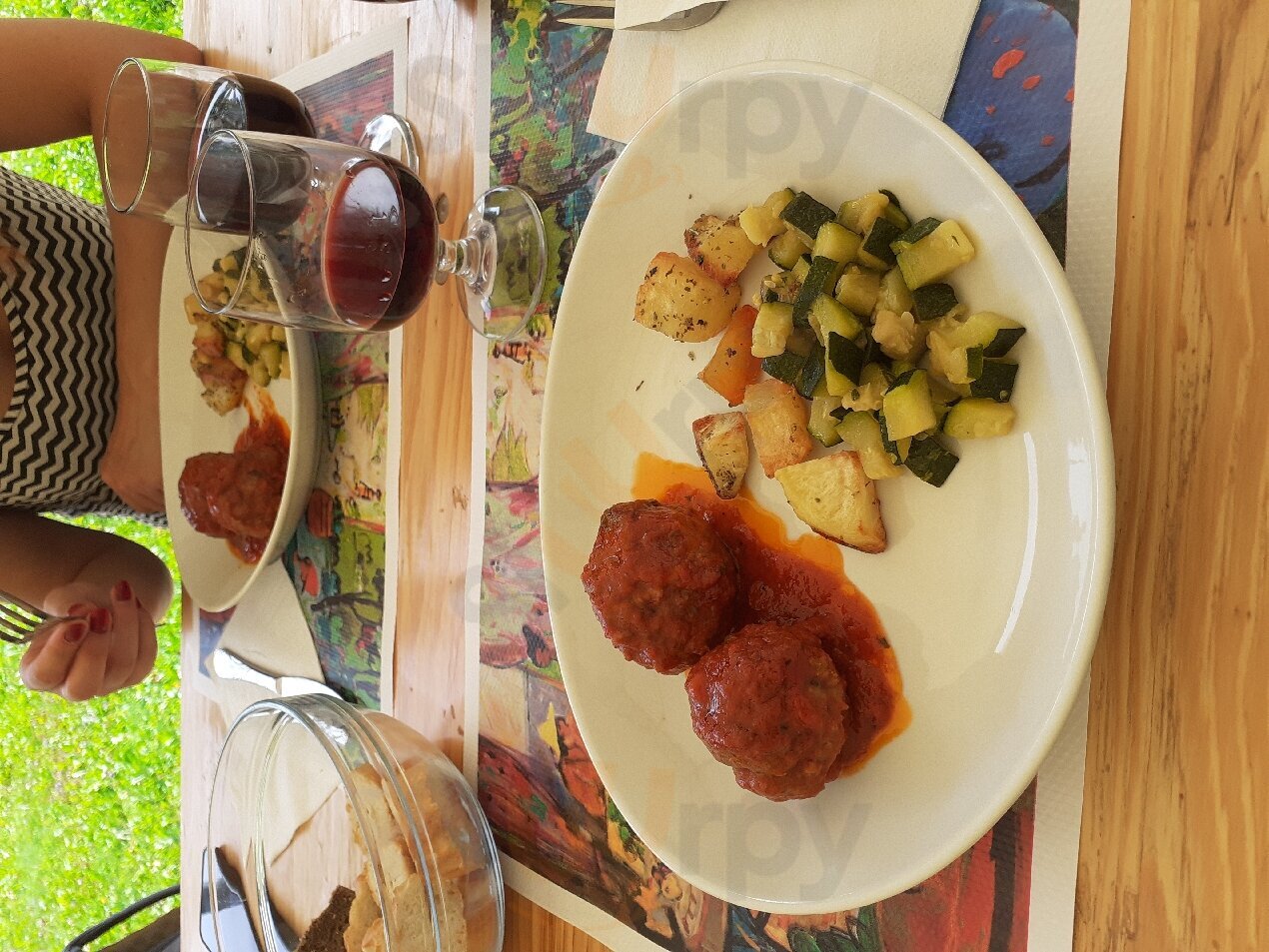 Foto di Il Circolo Culturale E Sportivo Di Campello - 7/8