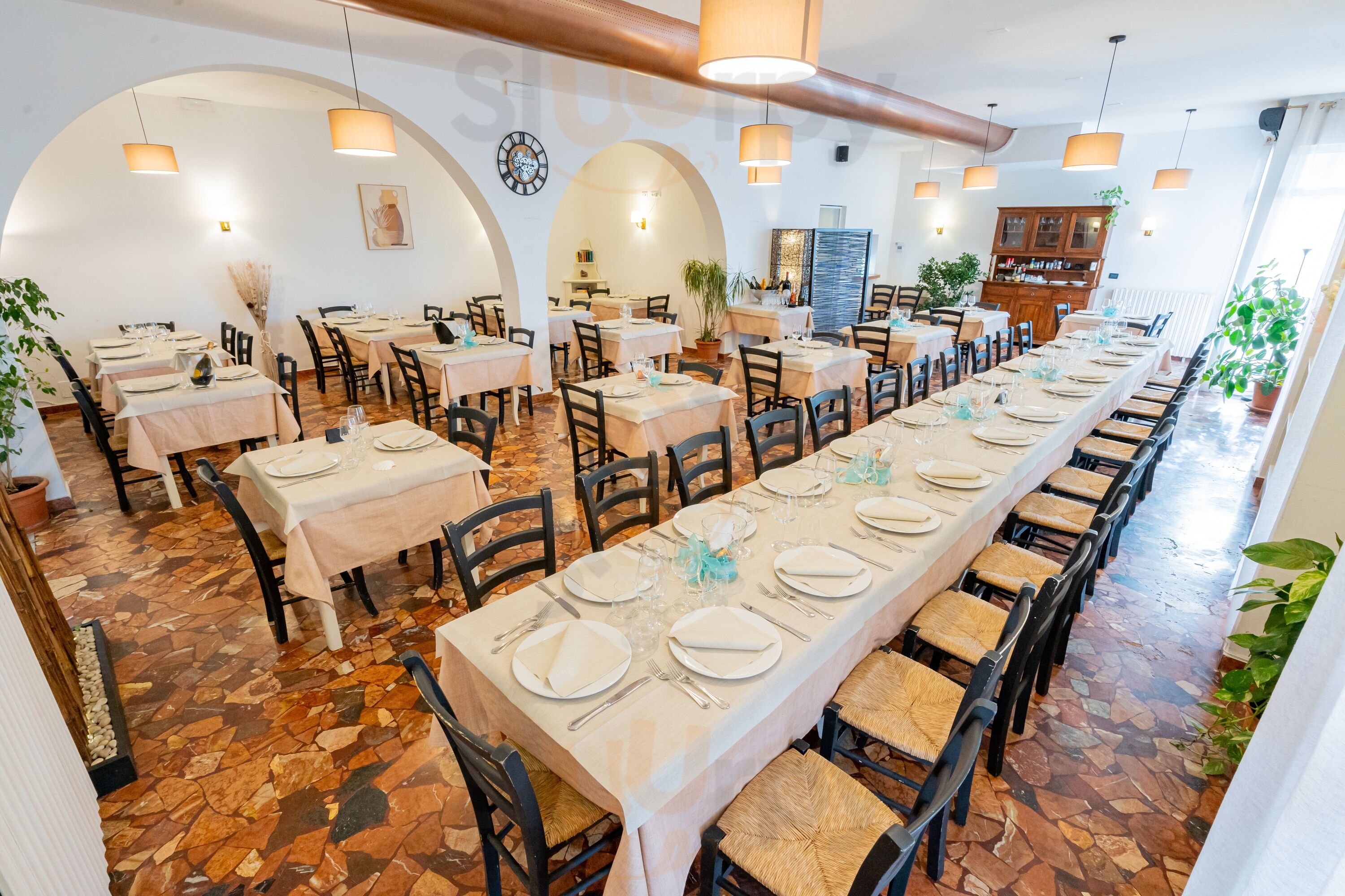 Foto di Ossi Di Seppia Ristorante-pizzeria - 6/8