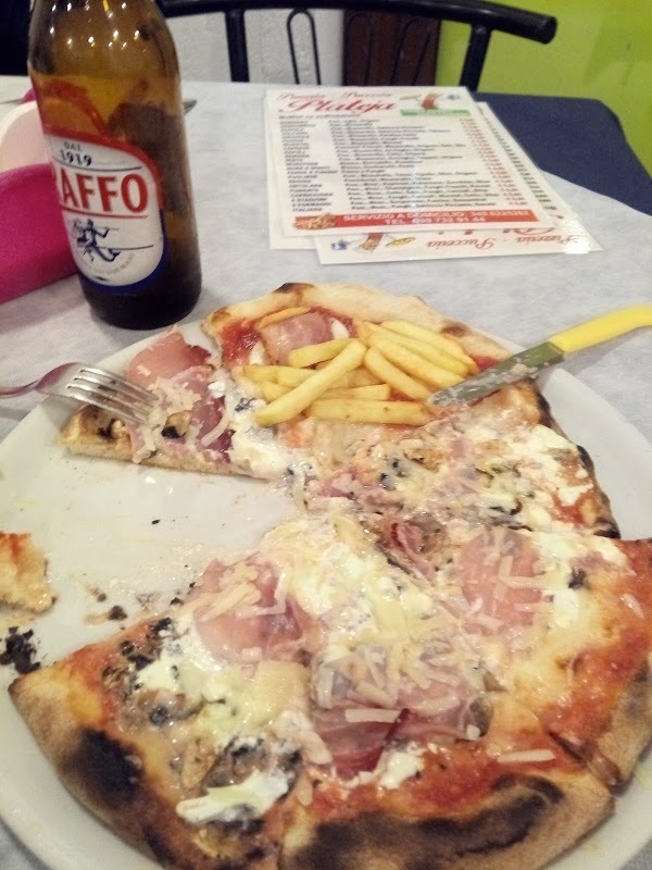 Pizzeria Pucceria Plateja Con Sala Interna, Taranto