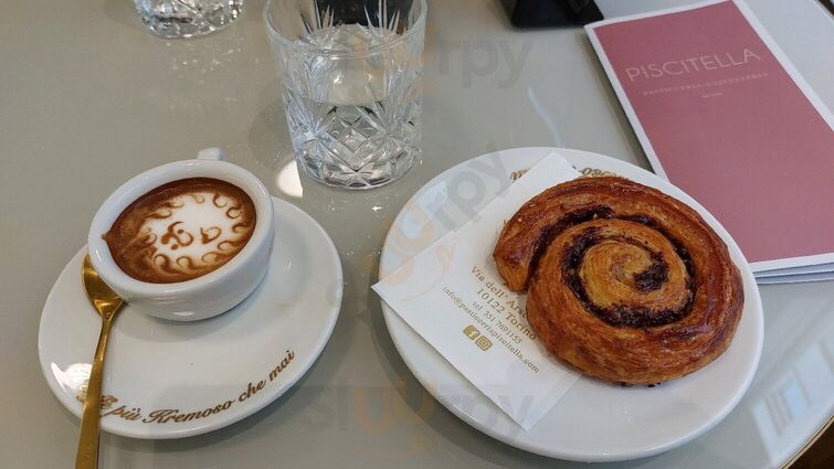 Foto di Pasticceria Caffetteria Piscitella - 6/10