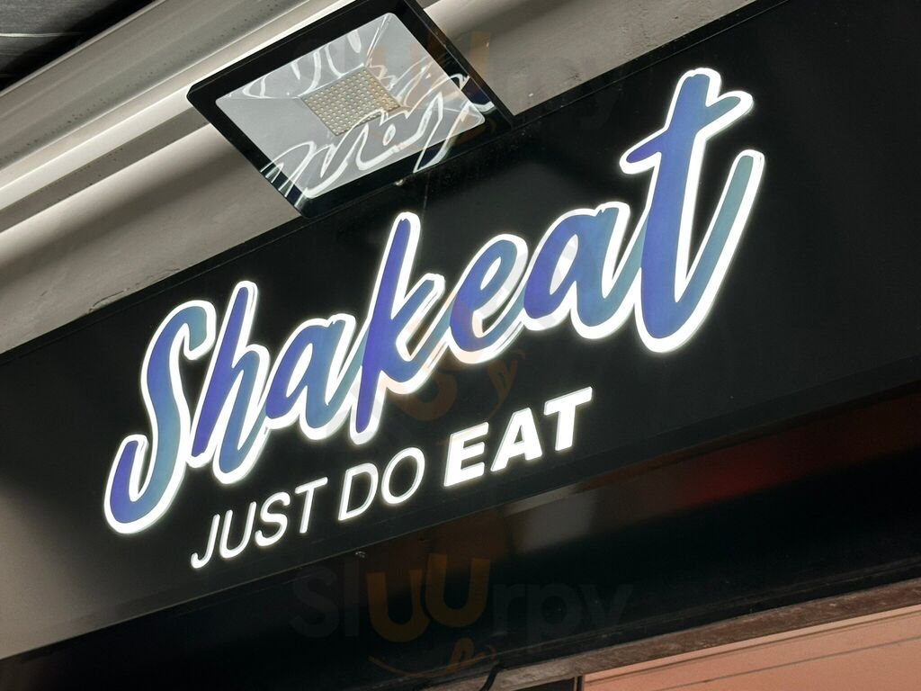 Shakeat, Napoli