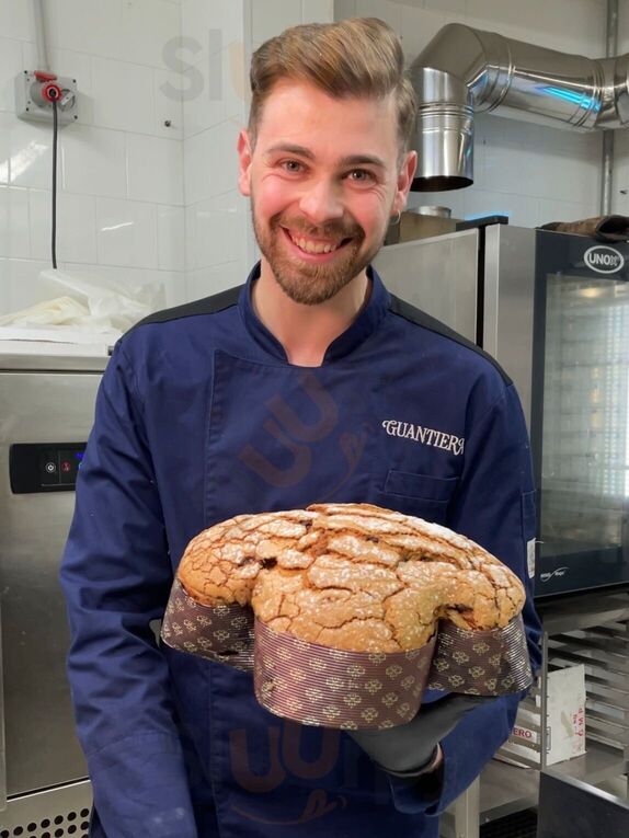 Pasticceria Guantiera , Bacoli