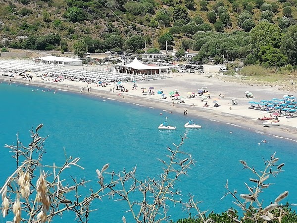 Lido Danteum, Camerota